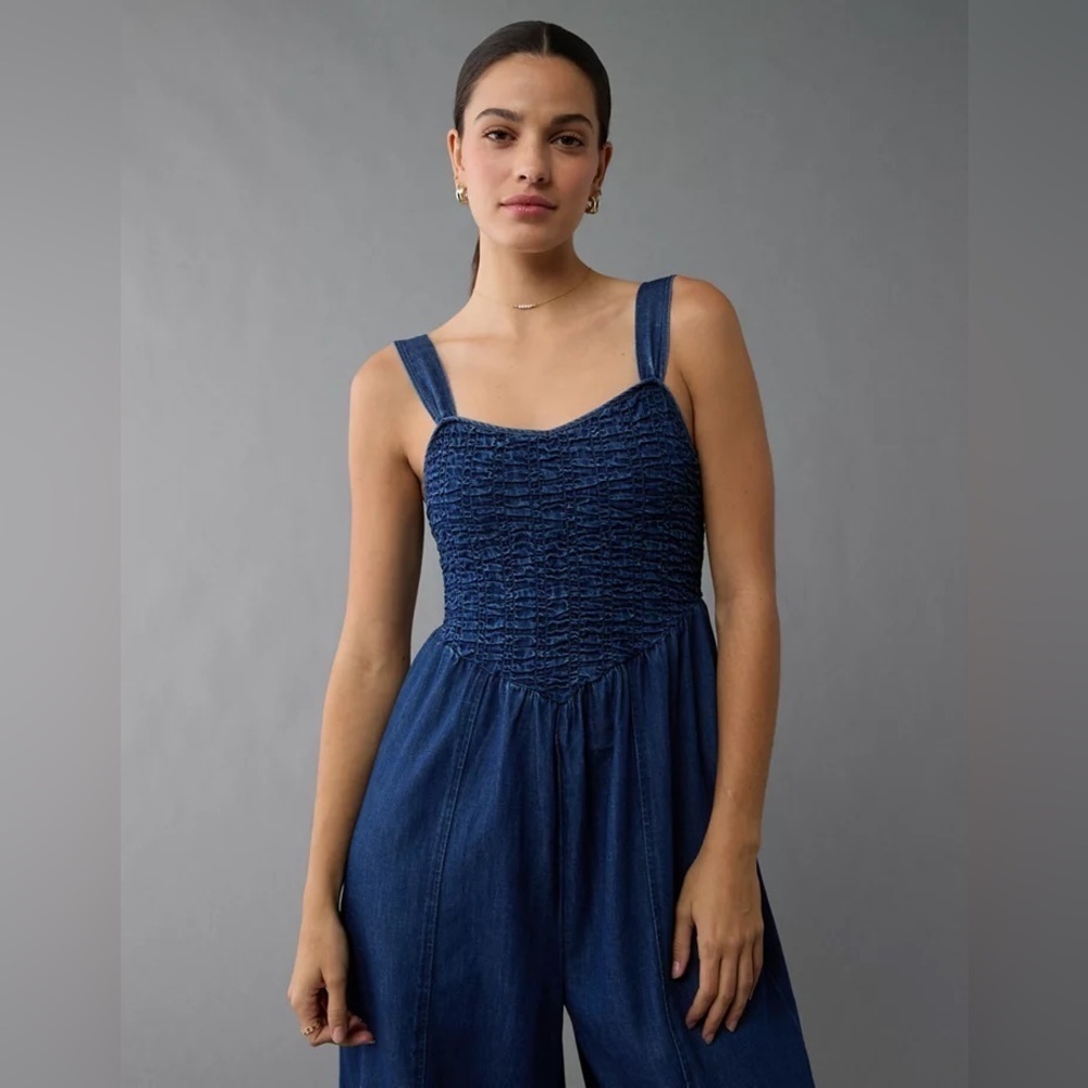 America Eagle Smocked Wide Leg Women's Denim Jumpsuit -Size XXS - Picture 5 of 7